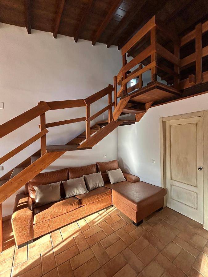 Casa rural para 11 personas, con Balcón y Terraza además de Jardín y Piscina en Arahal - 2