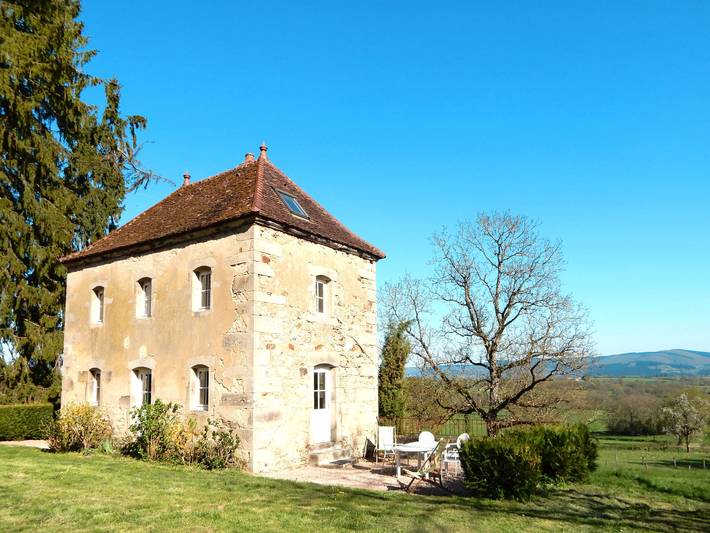 Location de vacances pour 6 personnes, avec Terrasse et Jardin à La Grande-Verrière