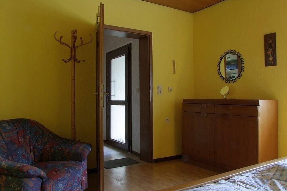 Ganze Wohnung, Ferienwohnung - Haus Weichert - Nohen in Nohen, Saar-Nahe-Bergland