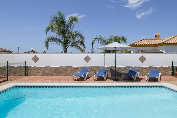 Casa rural con piscina para 6 personas, con Jardín en Costa de la Luz - 2