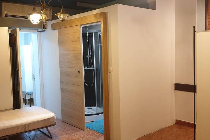 Location de vacances pour 8 personnes, avec jardin à Hôpital-Camfrout - 4