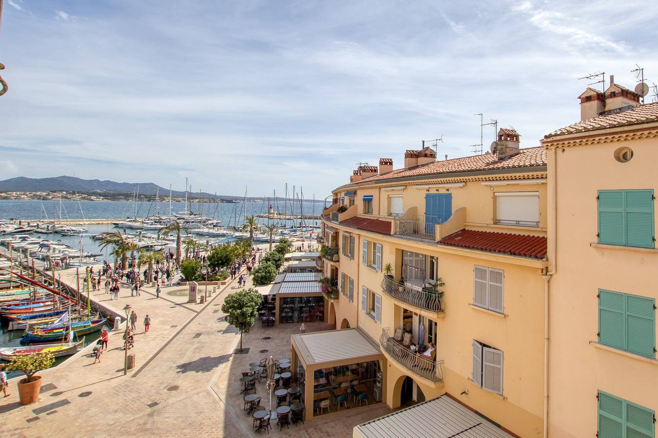 Appartement entier, Bleu Azur - Avec vue sur le port in Sanary-sur-Mer, Côte méditerranéenne (France)