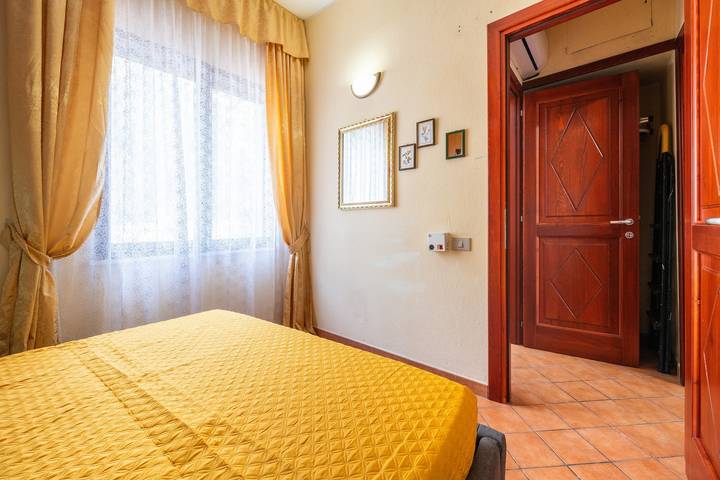 Ganze Wohnung, Ferienwohnung 'Appartamento Pinus' mit privater Terrasse und Klimaanlage in Santa Margherita di Pula, Pula und Umgebung