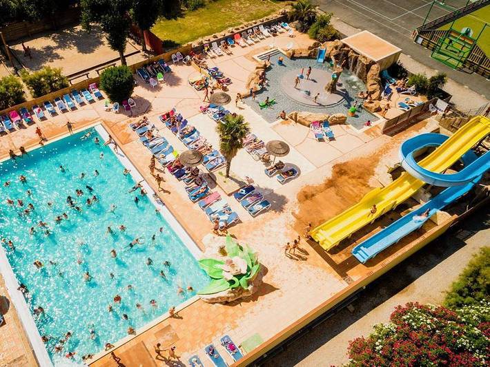 Camping pour 8 personnes, avec Bassin pour enfant
