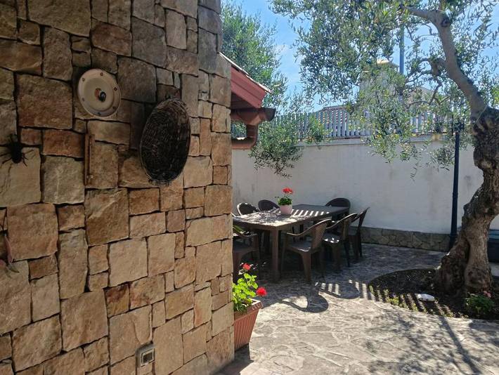 Villa per 5 persone, con Balcone e Terrazza nonché Giardino e Panorama a Bisceglie