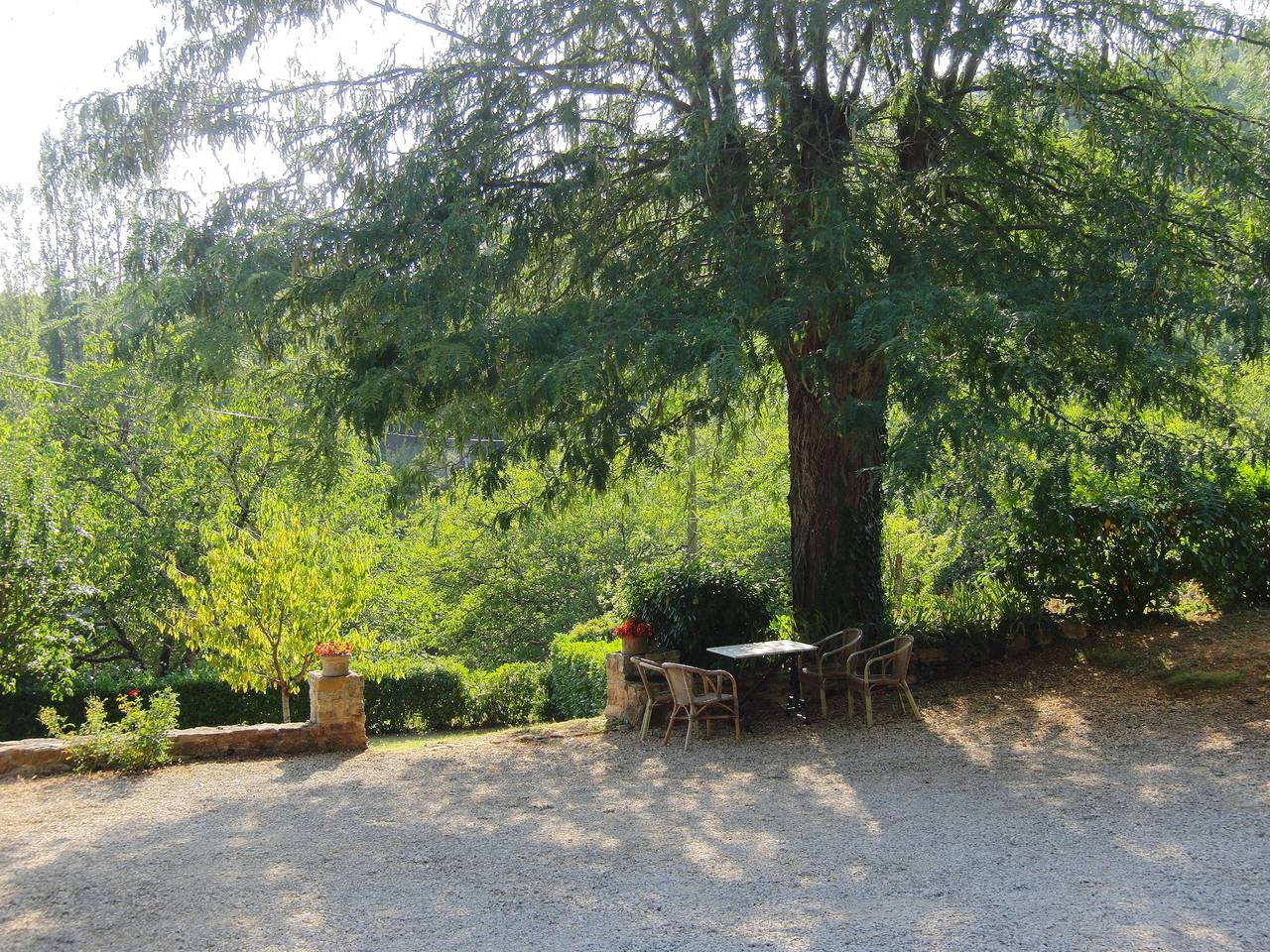 Gîte pour 4 personnes avec piscine in Puy-l'Évêque, Quercy