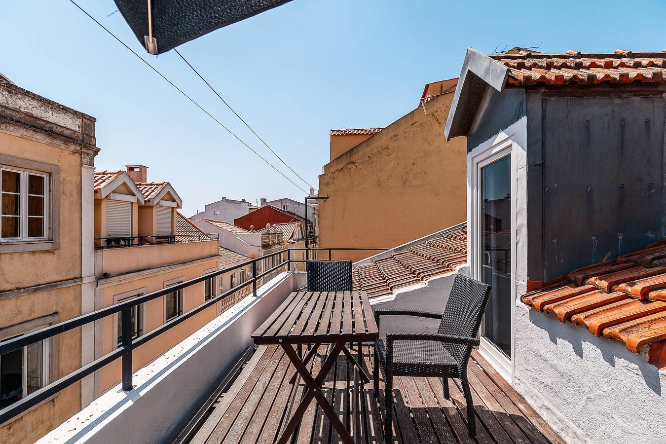 Geheel appartement, Appartement 'Madragoa' met privéterras, balkon en Wifi in Lissabon, Costa de Lisboa