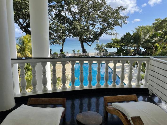 Hôtel pour 4 personnes, avec vue et bassin pour enfant ainsi que jardin et piscine dans Beau Vallon - 2