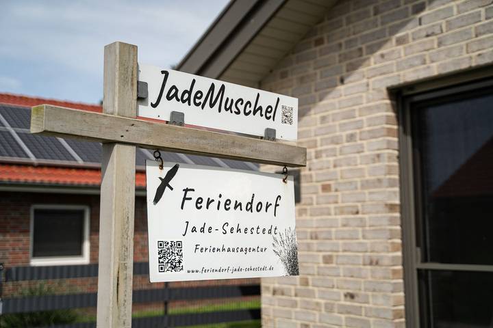Haus Jademuschel: Entspannung an der Nordsee mit Sauna und Terrasse mit Aussicht in Sehestedt (Jade), Jade