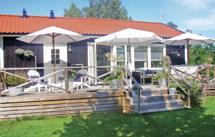 Ferienhaus für 4 Personen, mit Terrasse und Garten in Gotland