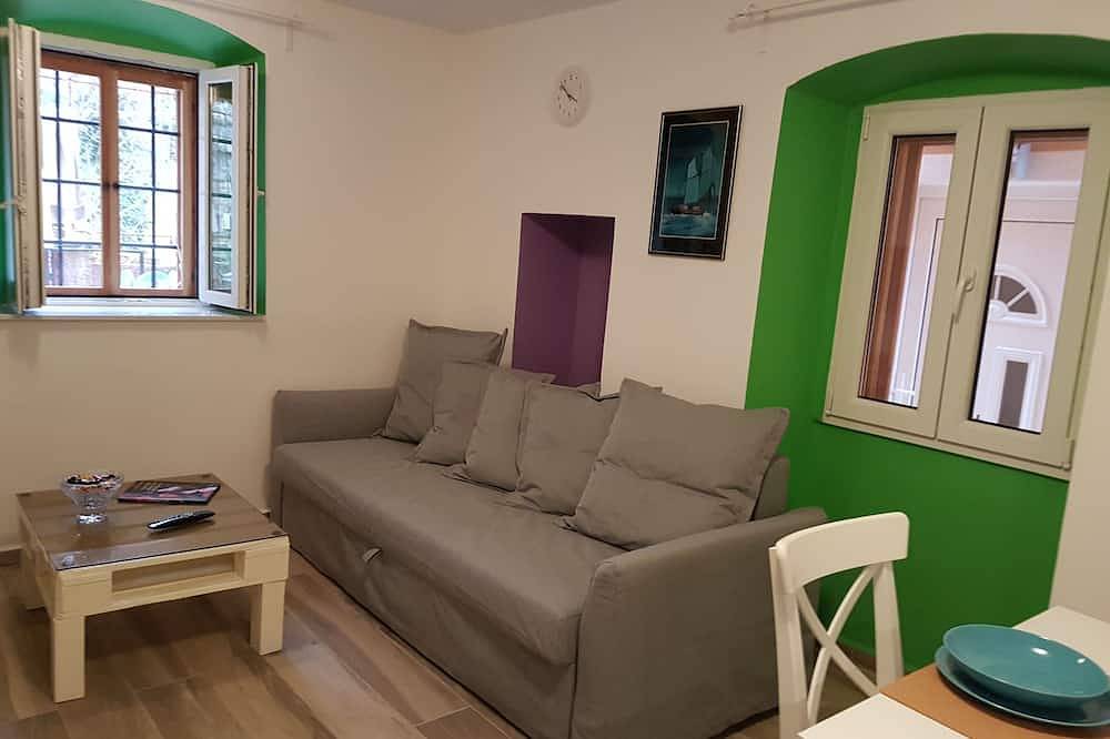 Haus mit Parkplatz für Familien Nerezine, Losinj (K-17984) in Nerezine, Kvarner Inseln