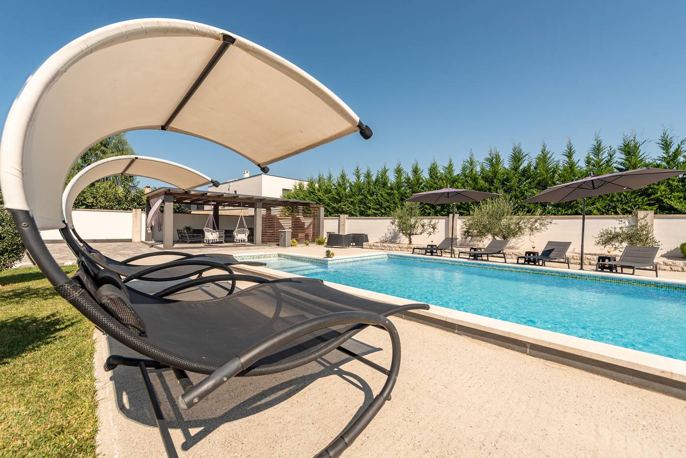 Villa Miranda with pool in Nin, Zadar