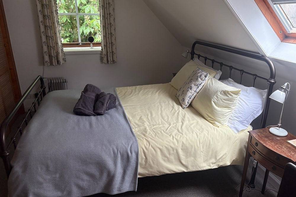 Chestnut Cottage - First floor barn conversion in the Cairngorm National Park in Highlands