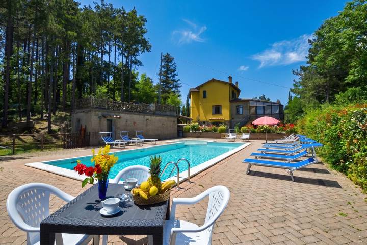 Villa für 20 Personen, mit Balkon und Pool, kinderfreundlich - 1