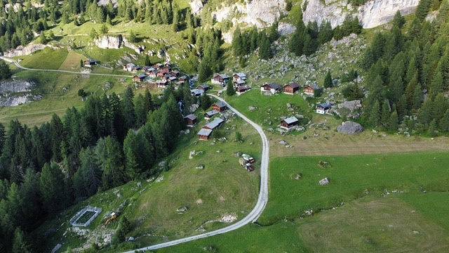 Ganze Ferienwohnung, Maiensäss Bavugls - 6-Bett-Maiensäss in Pignia, Andeer