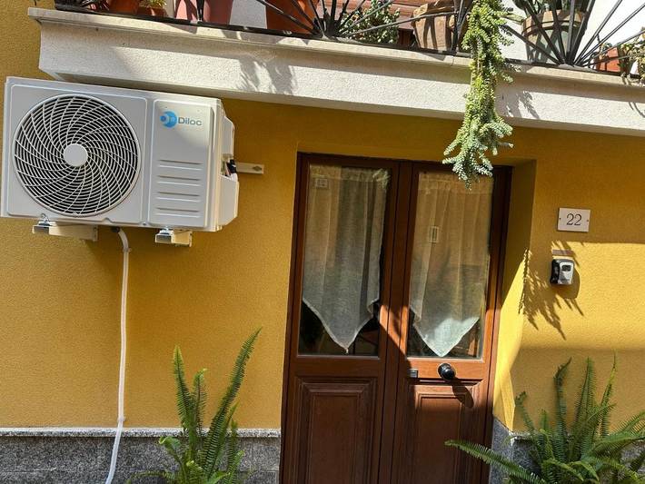 Location de vacances pour 2 personnes, avec vue et balcon à Graniti - 2