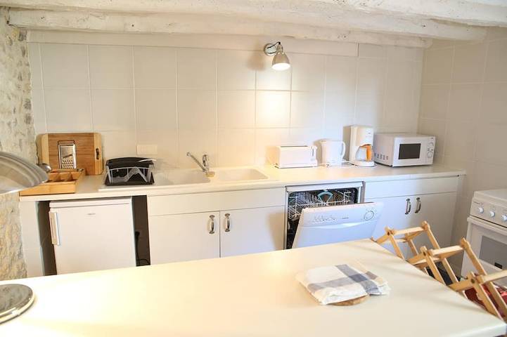 Location de vacances pour 5 personnes, avec terrasse ainsi que piscine et jardin à Donnazac - 2