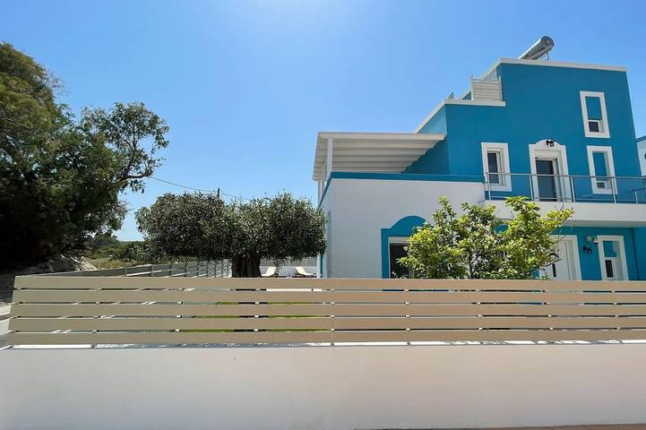 Seabreeze, nieuwe luxe villa met uitzicht op zee voor maximaal 9 personen in Mastichari, Kos
