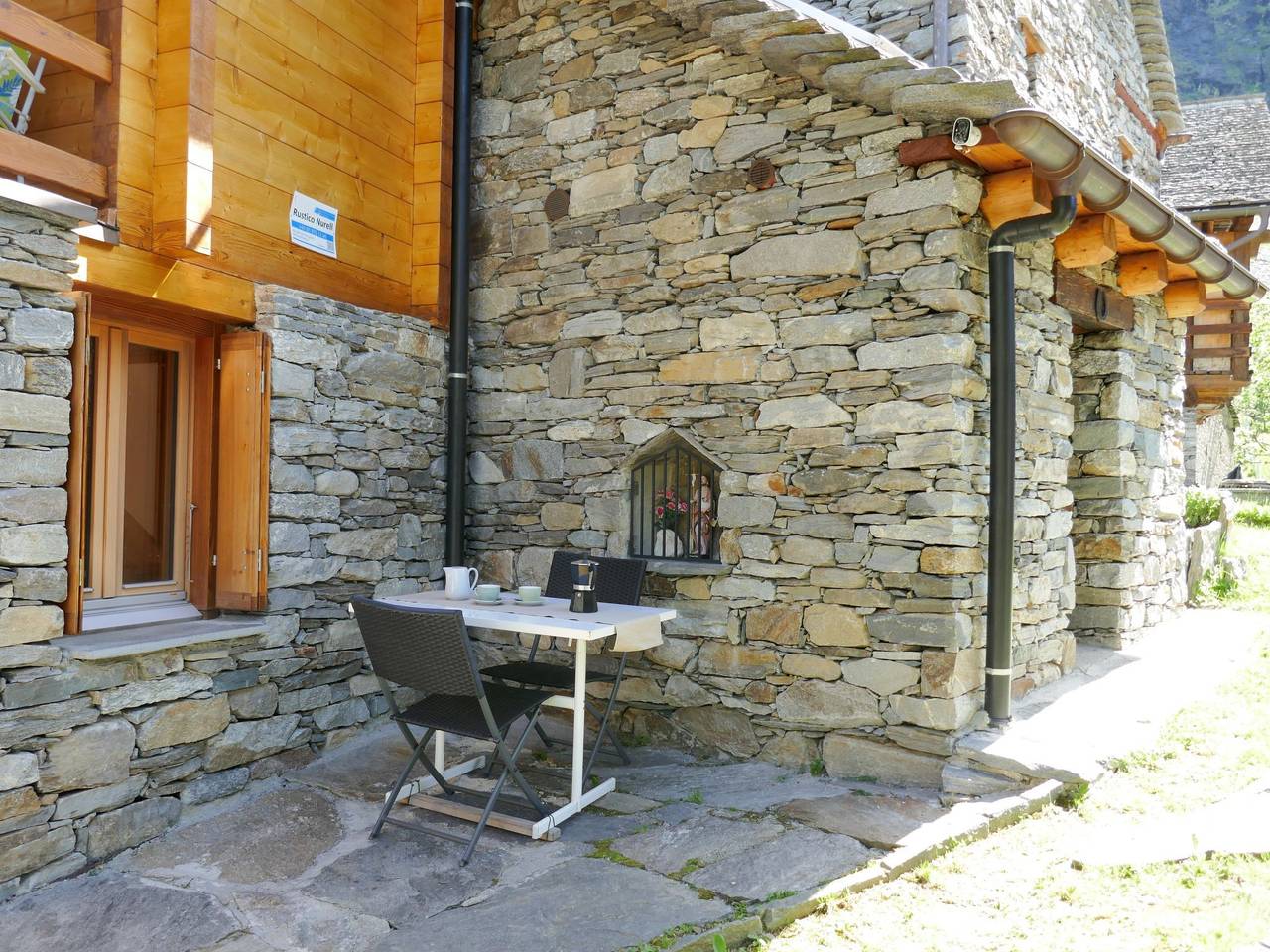 Rustico Nurell in Pontirone, Serravalle