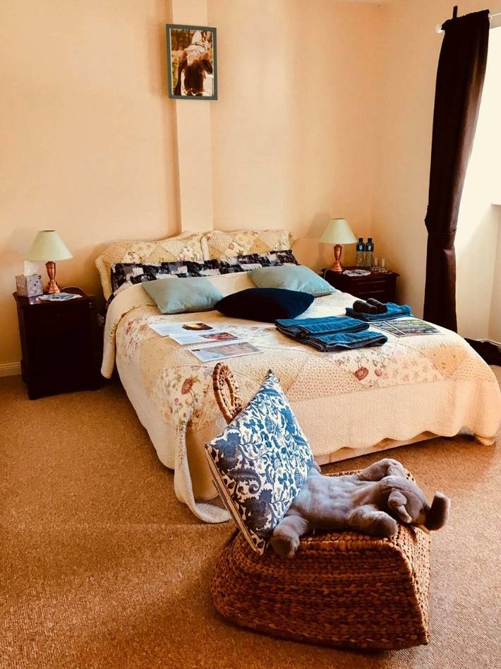 Bed & breakfast for 2 people, with Terrace and Garden as well as View in Clifden