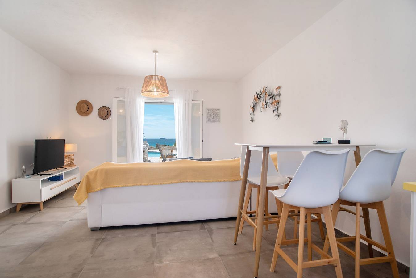 Villa 'Helen Luxury Caelum' avec vue mer, Wi-Fi et climatisation in Kastraki (Naxos), Cyclades