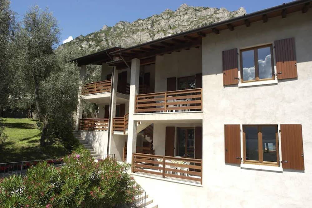 Ganze Wohnung, Ferienwohnungen Sabrina Girardi in Limone sul Garda (Fewo Nr.3) in Limone sul Garda, Gardasee-Berge