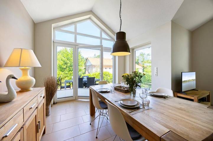 Ferienhaus für 6 Personen, mit Whirlpool und Terrasse sowie Sauna