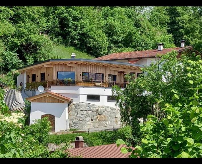 Chalet für 5 Personen, mit Sauna und Kinderpool sowie Terrasse und Ausblick in Sudelfeld