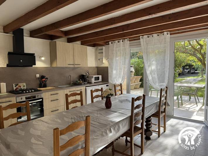 Gîte pour 6 personnes, avec jardin et sauna ainsi que piscine et terrasse, animaux acceptés - 1