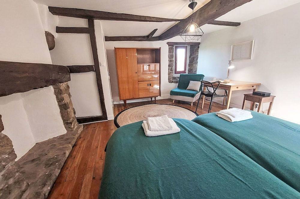 Wonderful  villa for 4 guests with Wifi and Tv in Tréguier, Pink Granite Coast