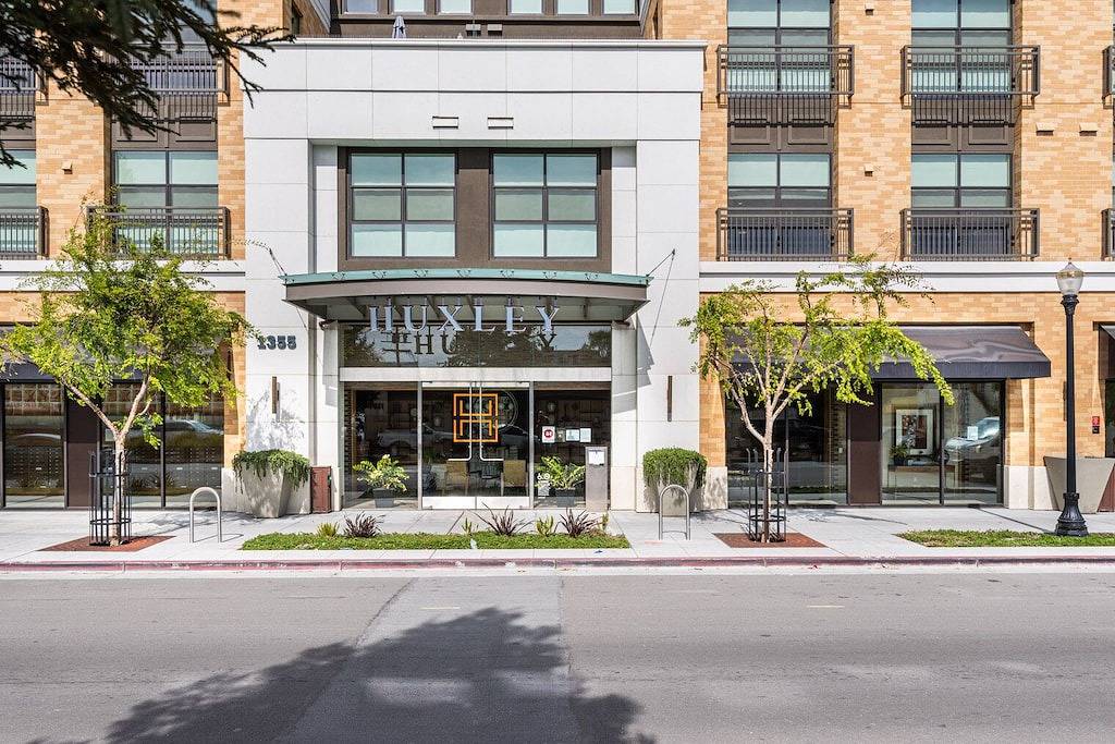 Ganze Wohnung, Deluxe Redwood City 1Br w/ W/D, Gym, Bbq, walk to Caltrain, by Blueground in Redwood City, Silicon Valley