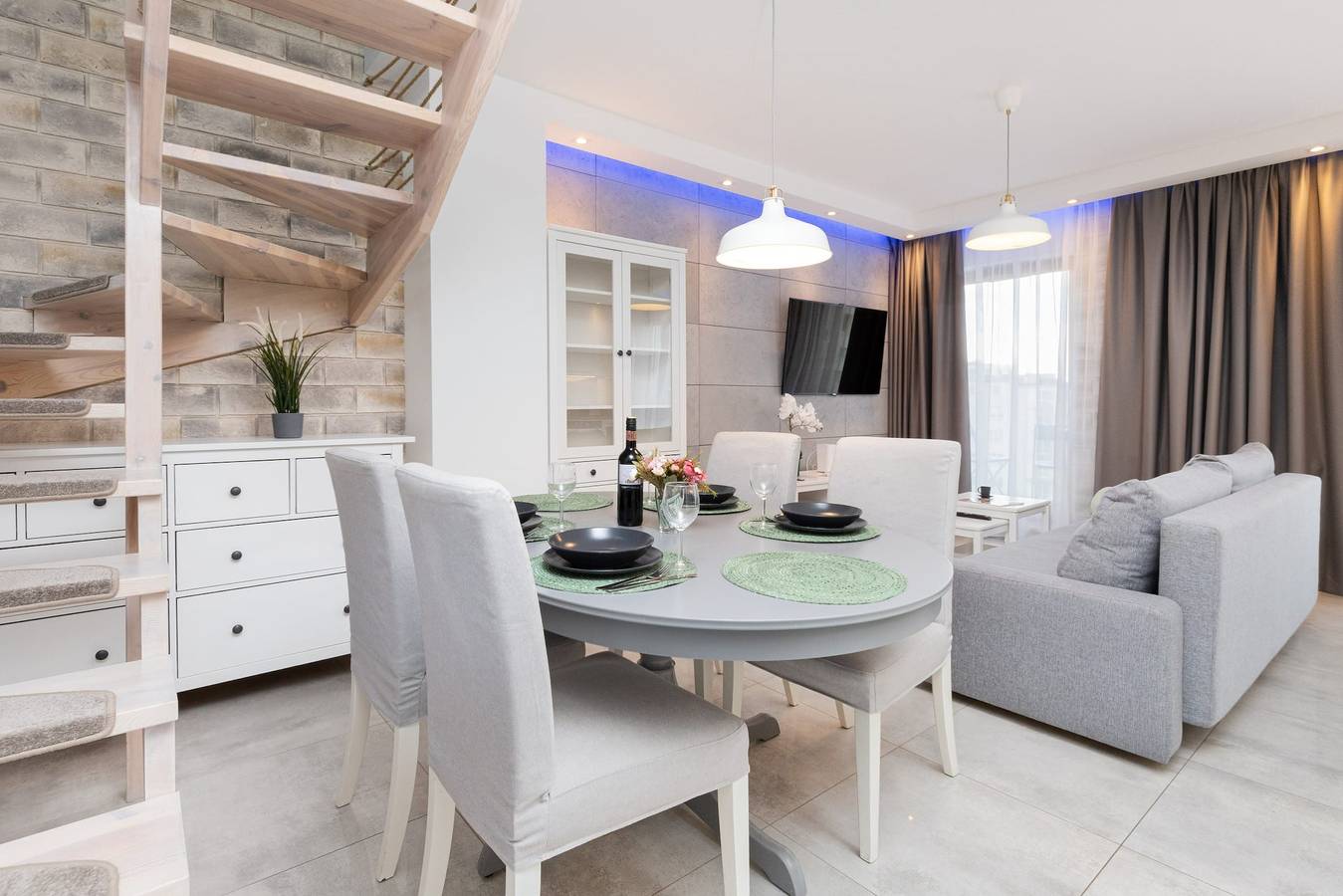 Apartamento entero, Spacious Apartment in Gdynia | Parking and Work Space in Gdynia, Zatoka Gdańska