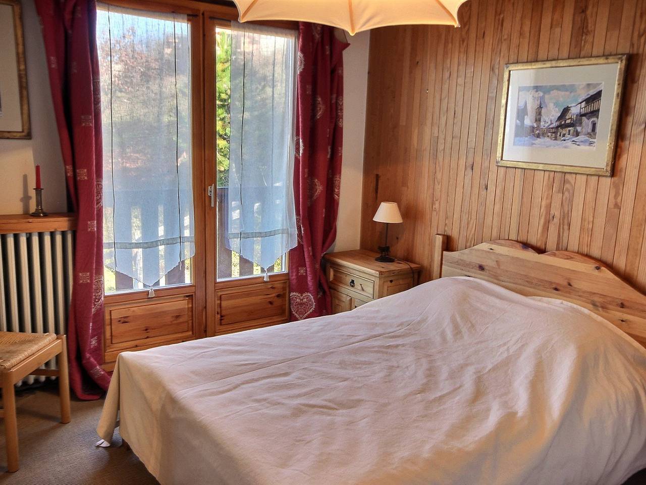 Chalet für 10 Personen in ruhiger Lage, 1 km von der Station, 5 Zimmer mit Wlan und Parkplatz in Nationalpark Vanoise