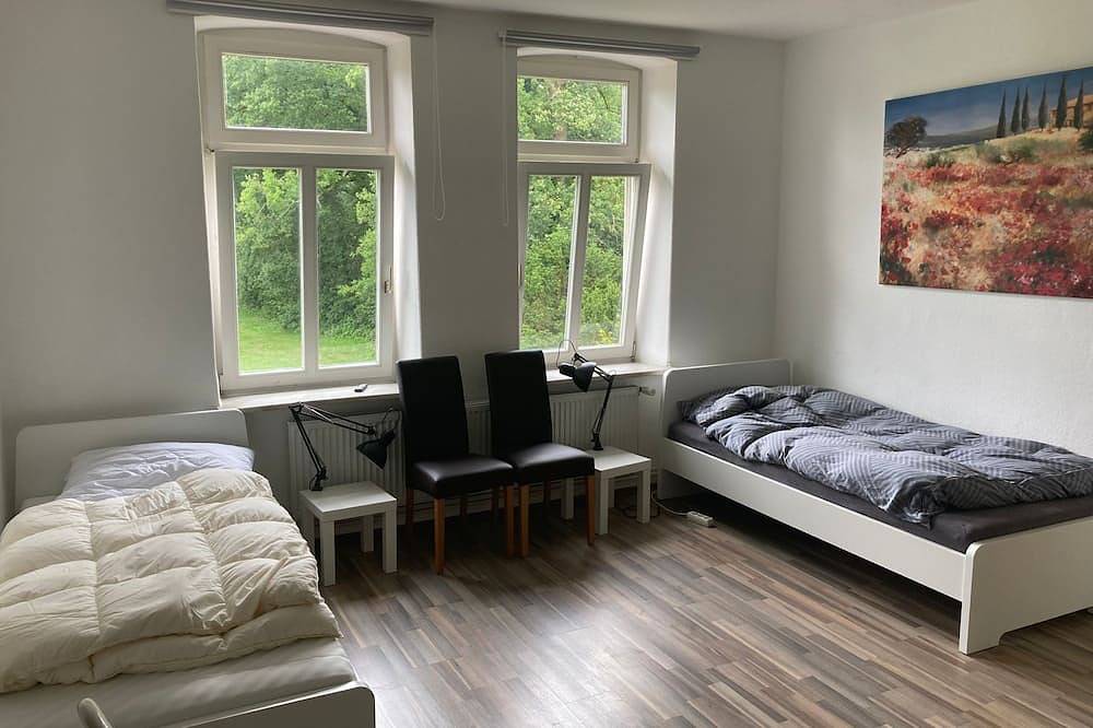 Ganze Wohnung, Gemütliche Wohnung im Reetdachhaus in Hagen im Bremischen, Südliches Cuxland
