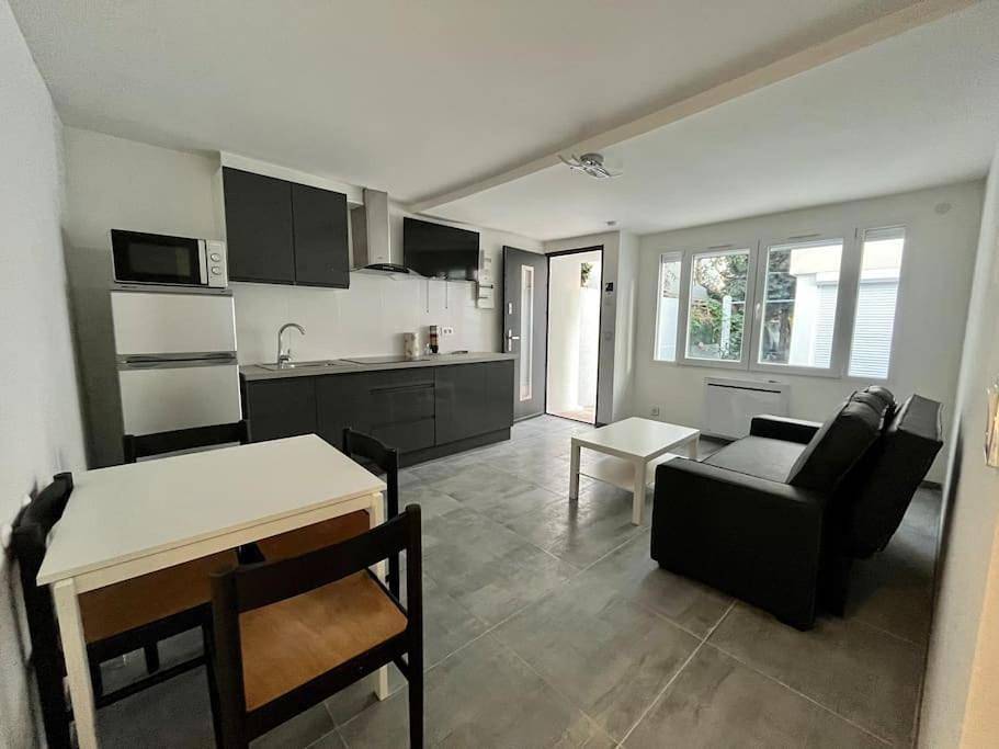 Appartement entier, Appartement 2 pièces proche Paris in Les Pavillons-sous-Bois, Seine-Saint-Denis