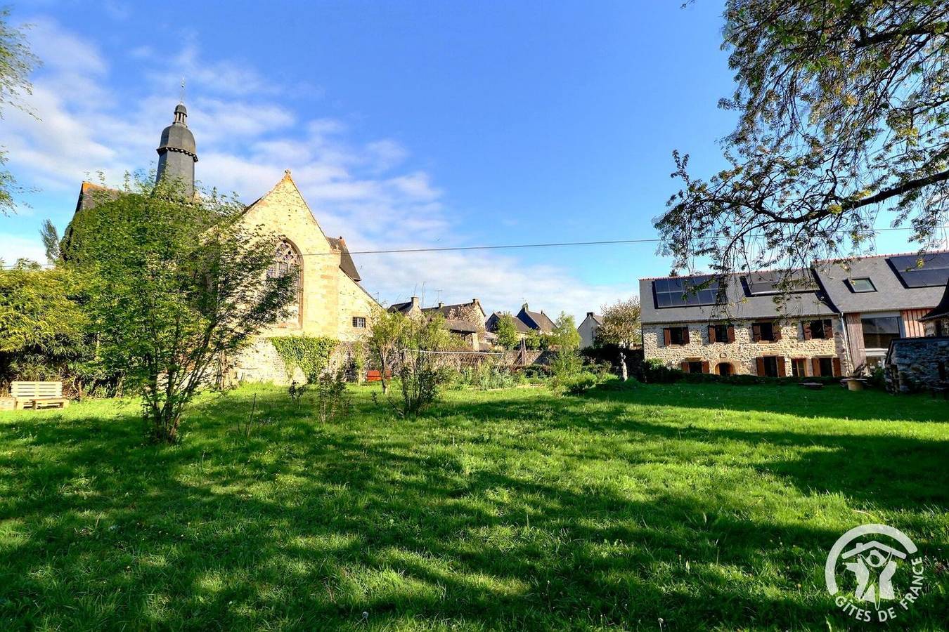 La Rivée et studios in Rives-du-Couesnon, Fougères-Vitré