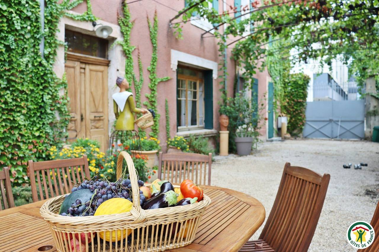 La Petite Maison Du Potier in Tulette, Nyons region