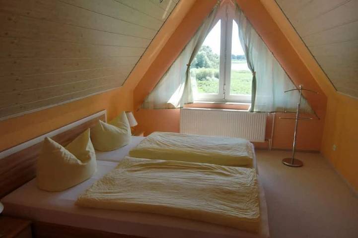 Ferienwohnung für 4 Personen, mit Pool und Garten am Beetzsee - 2