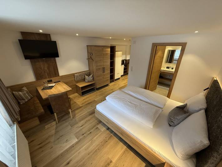 Geheel vakantieappartement, Apartment 2 People/1 living-bedroom/shower, toilet in Ischgl, Verwall 