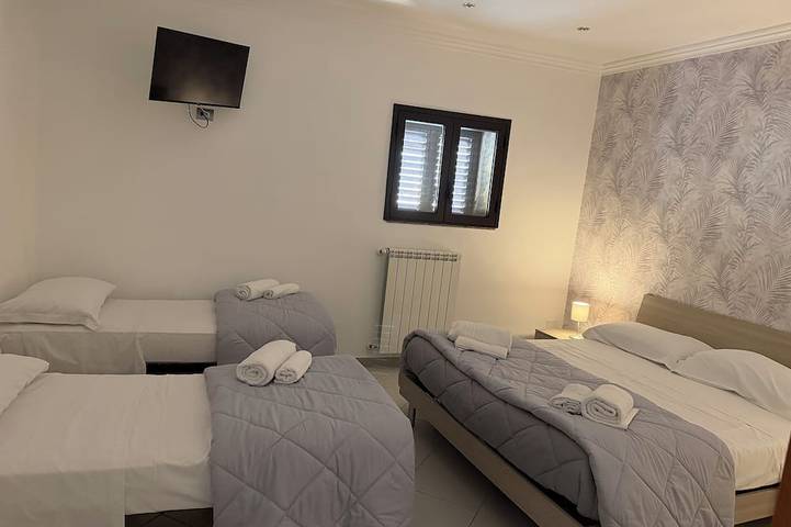 Apartamento entero, An elegant retreat overlooking the city of mosaics in Caltagirone, Caltagirone region