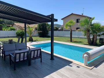Gîte pour 3 personnes, avec terrasse à Crémieu
