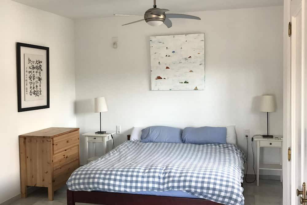 Luxury Private Villa with private swimming pool, courtyard and gardens. in Playa Nueva Umbría, El Portil