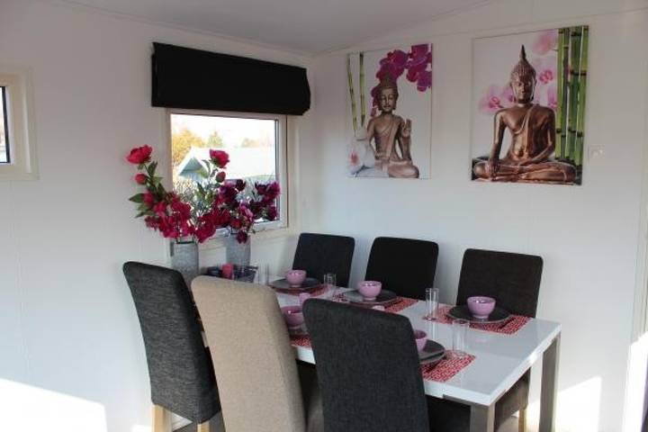 Bungalow für 6 Personen, mit Pool und Terrasse sowie Garten in Julianadorp - 4