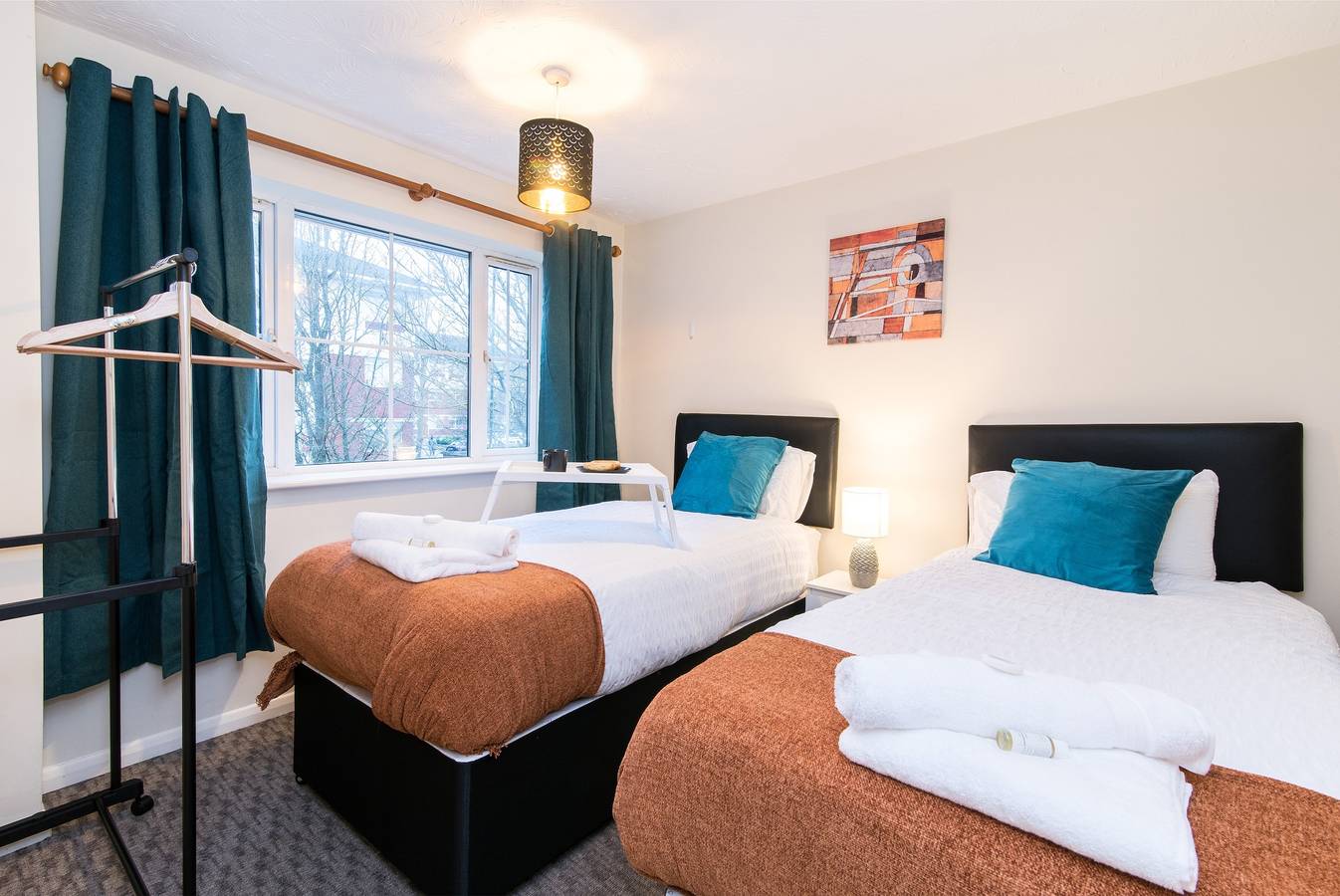 Spacious 3-Bedroom Apartment w/ Private Garden in Coventry, Birmingham y alrededores