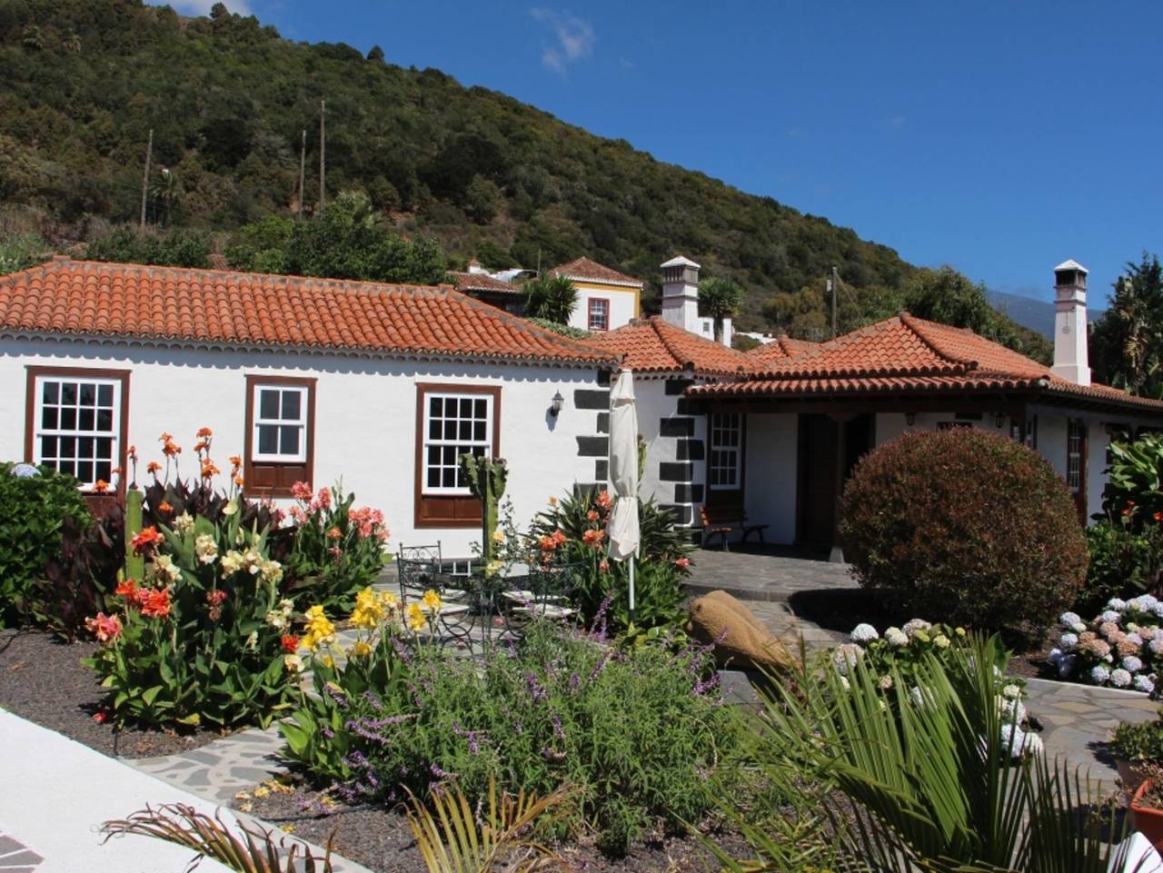 Tres Pinos in Monte de Breña, Breña Baja