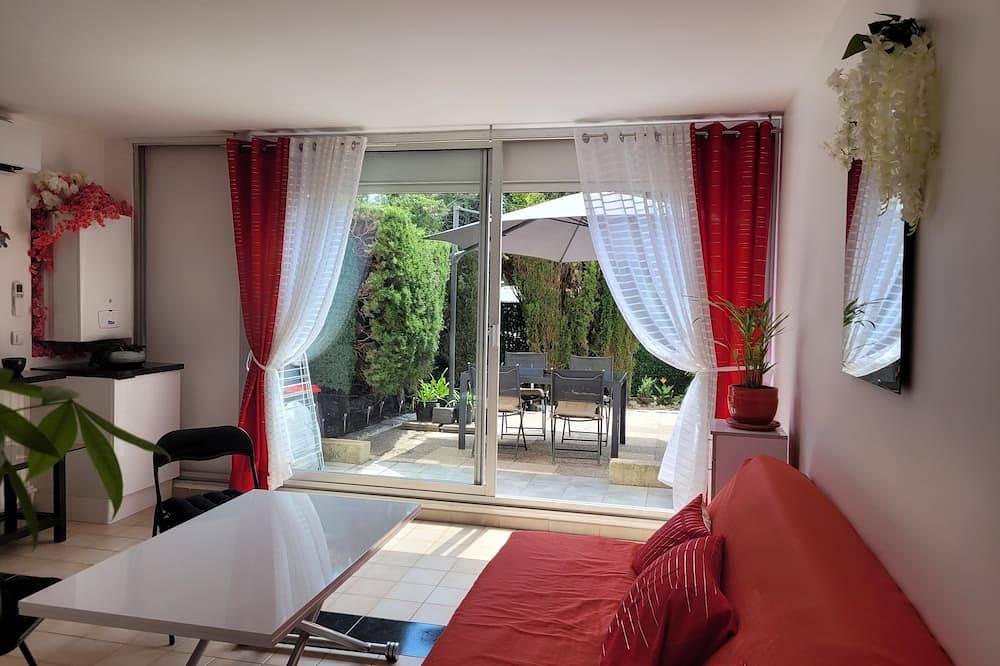 Appartement entier, T3 Rdj Sud, Mer sortie résidence in Boulouris, Saint-Raphaël