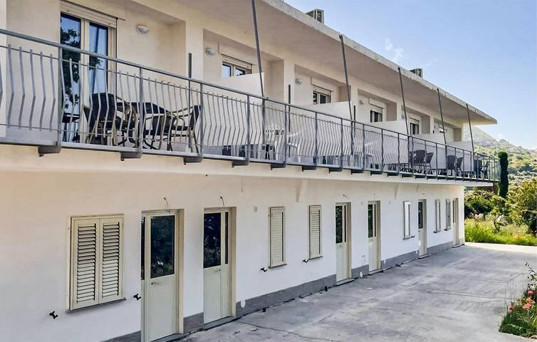 Appartamento per 3 persone, con piscina in Capo Vaticano