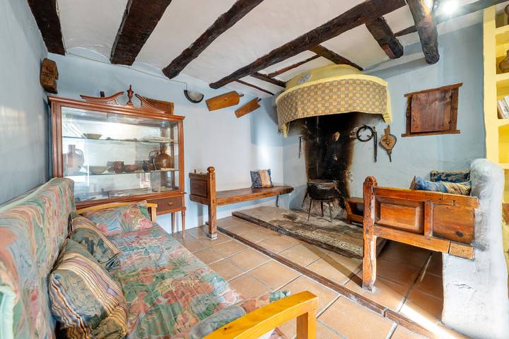 Casa rural 'El Obrador' con vistas a la montaña y jardín privado in Montoro de Mezquita, Villarluengo