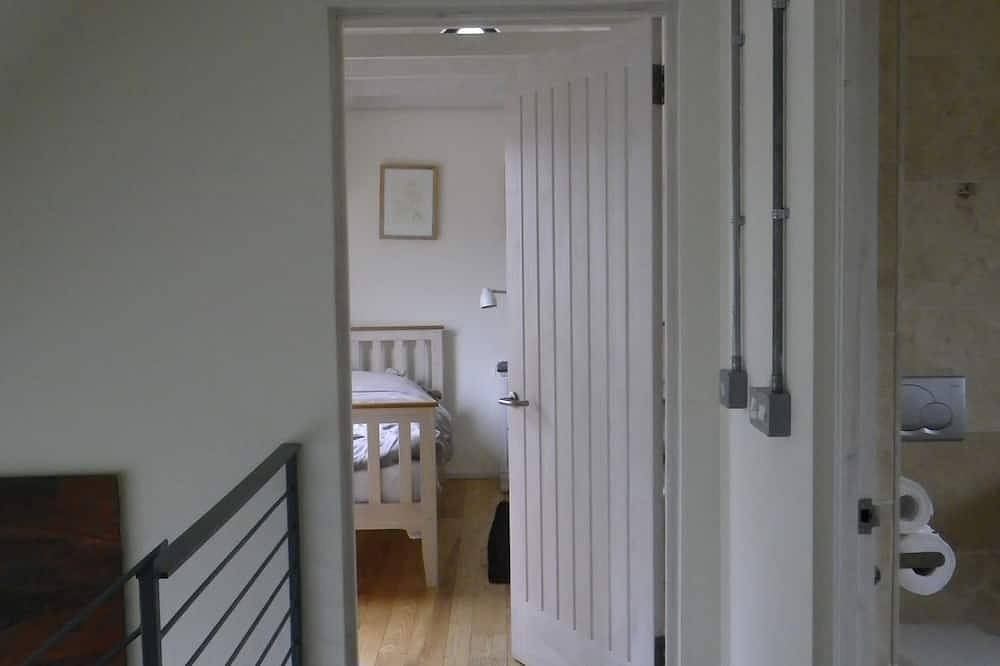 Atemberaubende individuell gestalteten Immobilie On Shore in der Ortschaft Glenelg in Loch Hourn, Highlands