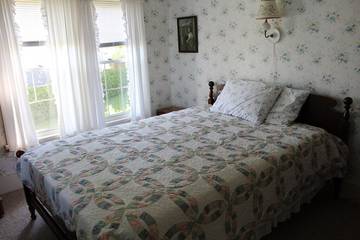 Vacation House for 12 Guests in Canandaigua Lake, Ontario County, Picture 4